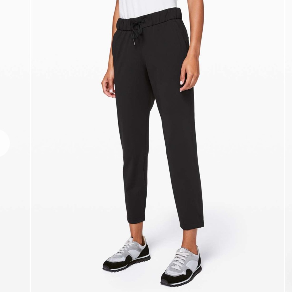 Lululemon On the Fly 7/8 Pant Wide Leg Cropped Women’s Size 10 W5BPNS